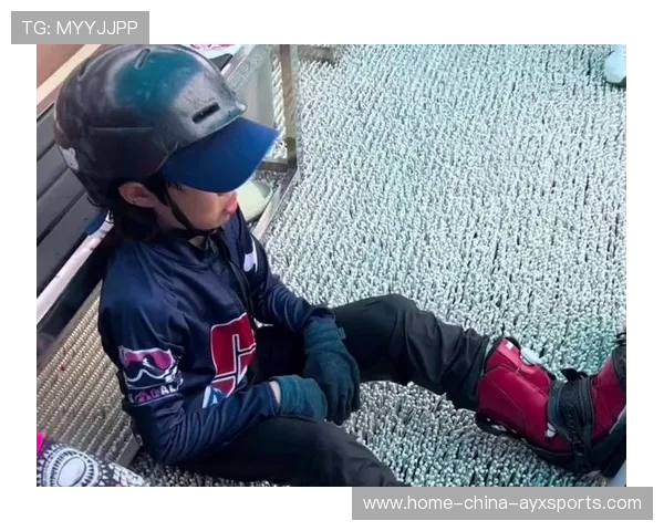 单板运动员完成多回合空翻训练，落地质量提高