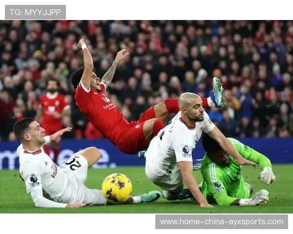 奥纳纳在补时阶段封堵对方近距离抽射，力保三分