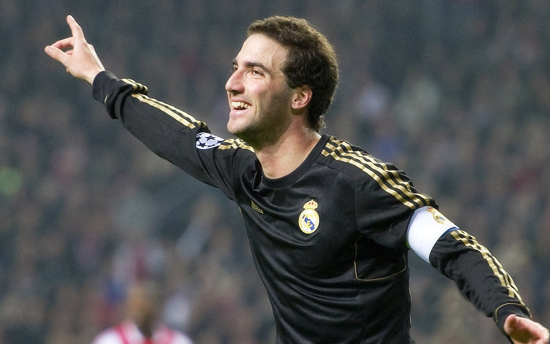 C罗与内马尔对决成沙特国家德比焦点，c罗和内马尔过人谁好